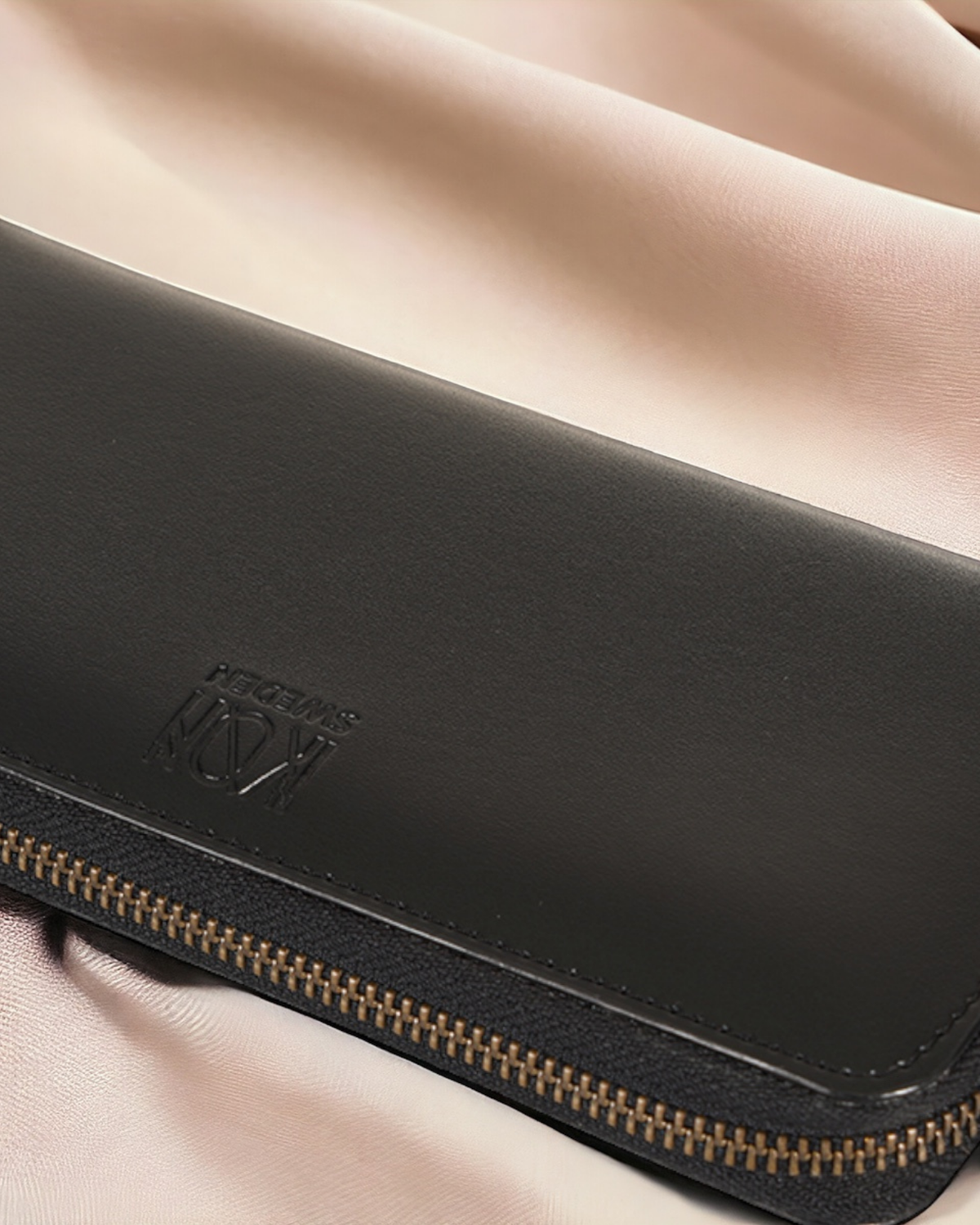 Kivik Long Zip Wallet